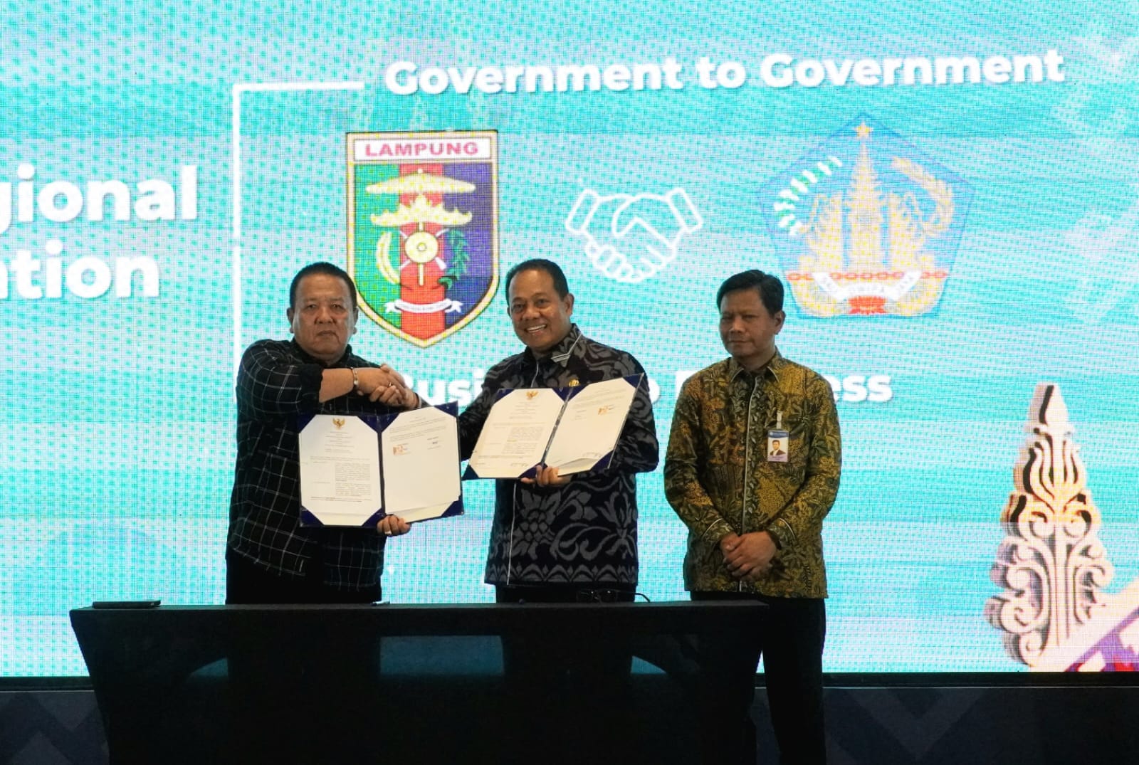 Tingkatkan Investasi dan Perekonomian, Bali-Lampung Tandatangani Kerjasama di Sejumlah Bidang