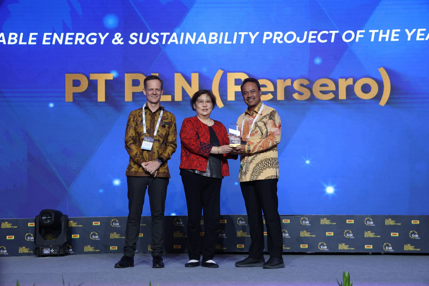 Ungguli Perusahaan Energi se-Asia, PLN Sukses Borong 5 Penghargaan Bergengsi dari Enlit Asia