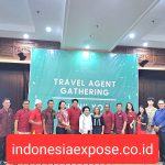 Serangkaian Perayaan Natal 2023, Sol By Melia Benoa Bali Menyelenggarakan Christmas Tree Lighting Ceremony & Agent Gathering