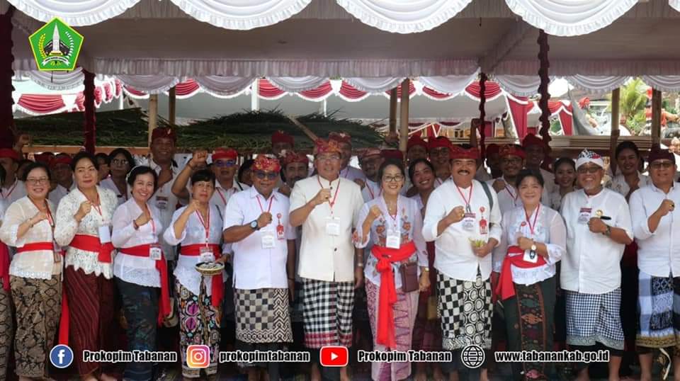 Pemerintah Kabupaten Tabanan Gelar Upacara Pemelaspasan Alit di Padmasana Kantor Bupati