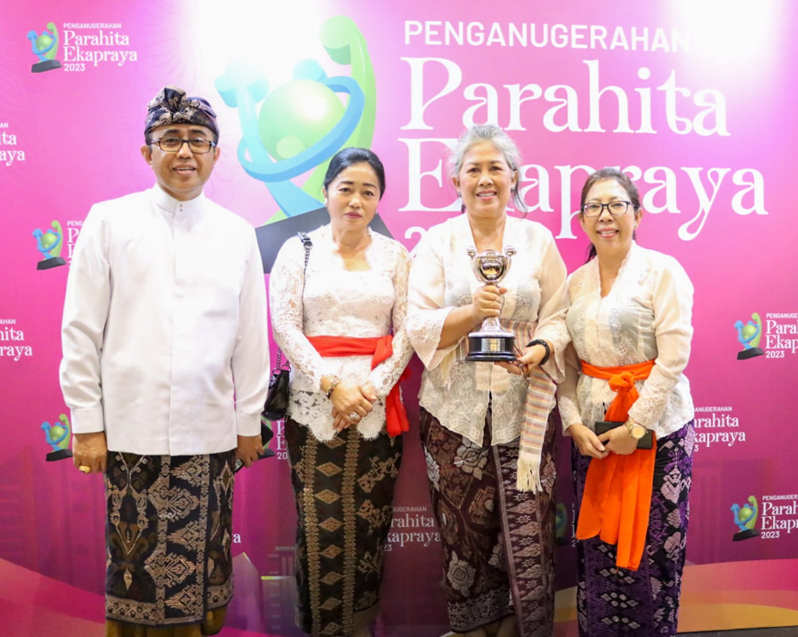 Pemkot Denpasar Raih Penghargaan Anugrah Parahita Eka Praya Kategori Mentor