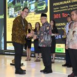 AQUA Mambal Kembali Terima PROPER Emas dari Kementerian KLHK