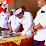 Sekda Alit Wiradana Resmikan Gedung Ruang Kelas Baru SDN 1 Renon