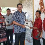 Pemprov Jateng Salurkan Bantuan 15 Ton Beras dan 7.500 Mi Mocaf untuk Warga Sragen