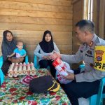 Kapolres Konawe Berikan Bantuan Sembako Kepada Anak Berdampak Stunting