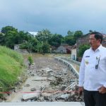 Tanggul Jebol Sungai Tuntang Ditangani Sementara