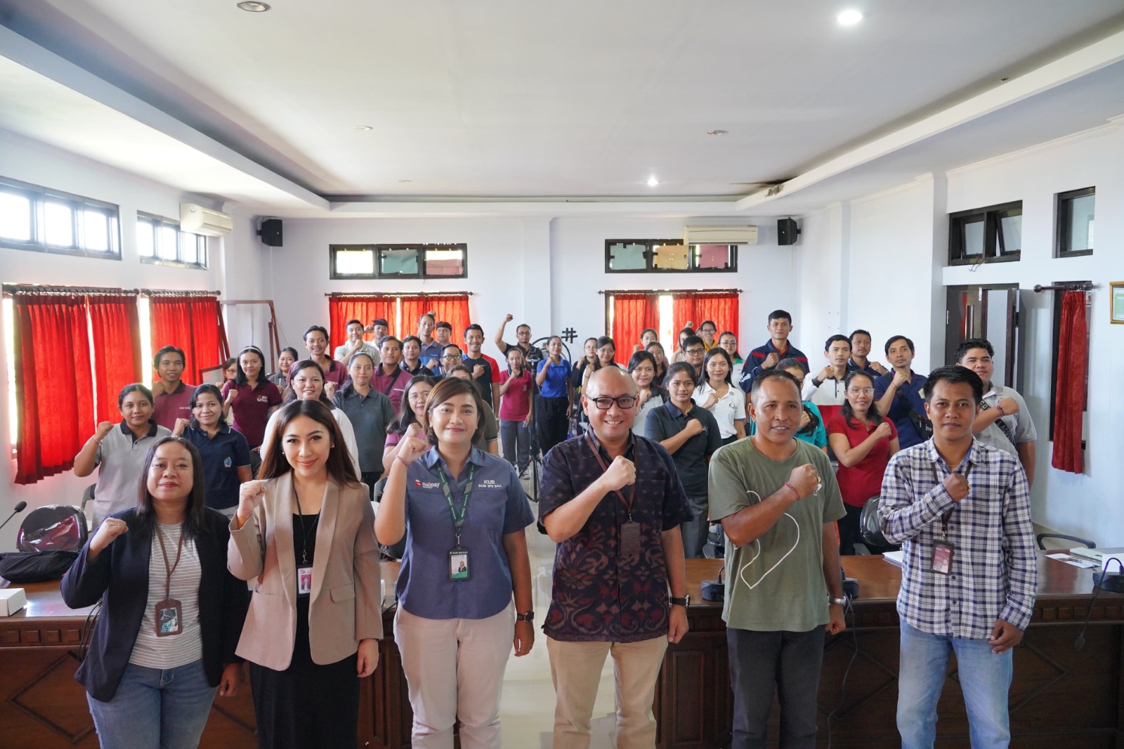 Peringati Hari Konsumen Nasional, OJK Bali Gelar Edukasi Kepada Penyandang Disabilitas dan Yowana Gema Santi