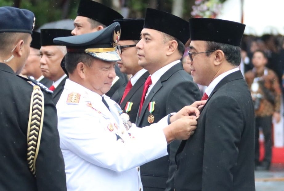 Peringatan Otoda XXVIII Tahun 2024 , Wali Kota Denpasar Jaya Negara Menerima Dua Penghargaan Dari Mendagri 