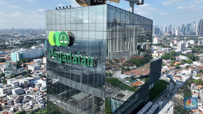 Wakil Menteri BUMN, Kartika Wirjoatmodjo meresmikan gedung baru Pegadaian berkonsep Green Building