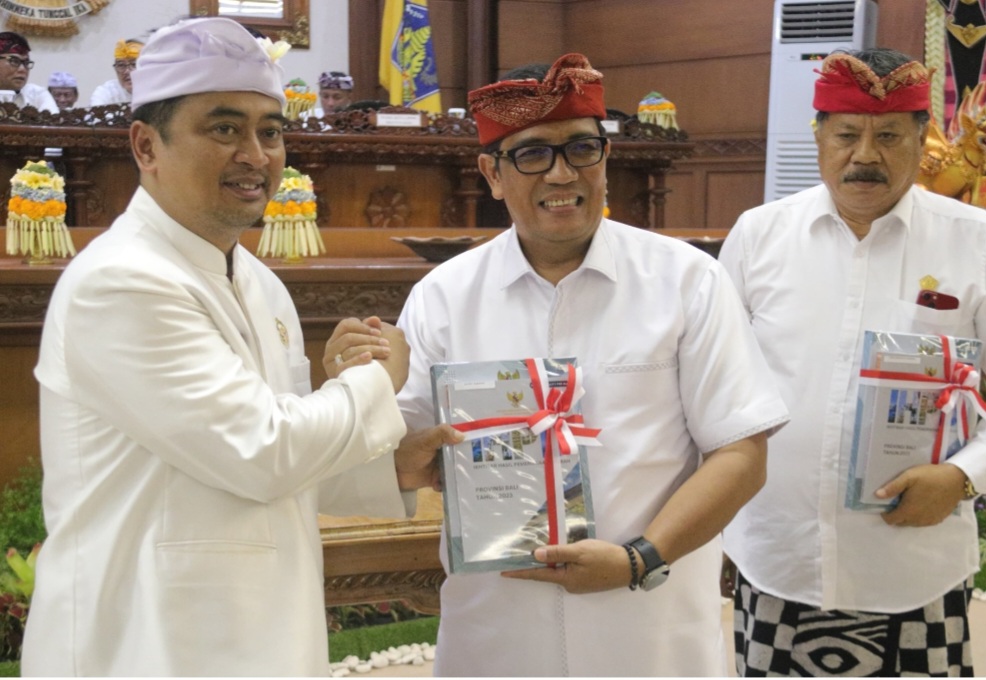 Kegigihan Bupati Sanjaya Hantarkan Tabanan Pertahankan WTP ke-10 Berturut