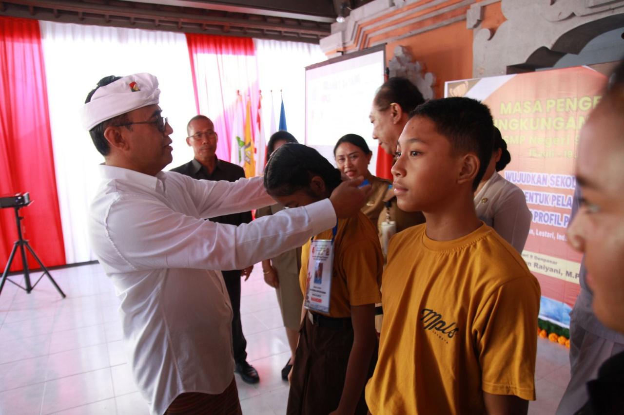 Walikota Jaya Negara Buka MPLS Tingkat SMP, Wujudkan Pendidikan Inklusif, Stop Bullying, Kuatkan Benteng Budaya