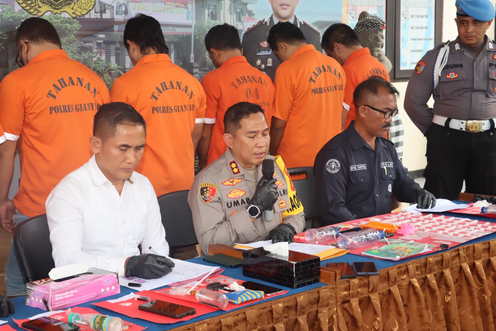 Polres Gianyar Tangkap 8 Pengedar dan Pemakai Narkoba