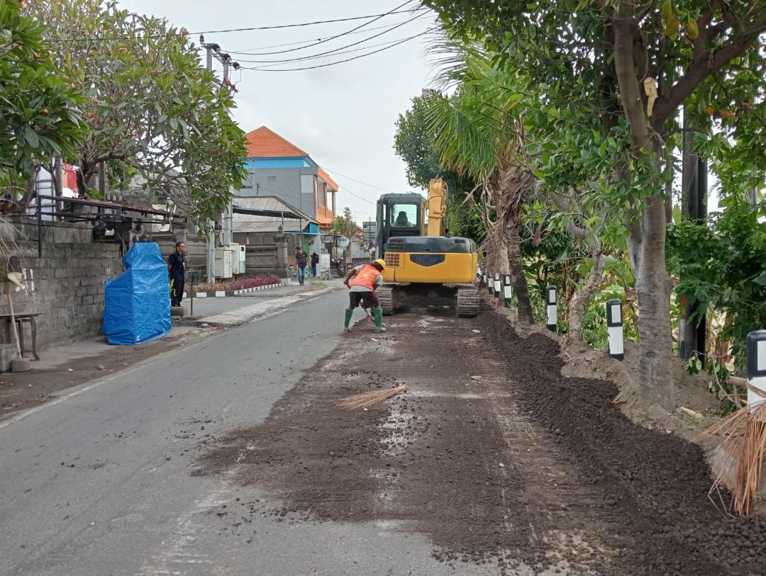Pemkot Denpasar, Gelontorkan Dana Rp. 23 Milyar Lebih, Perbaiki Tiga Ruas Jalan di Kecamatan Densel