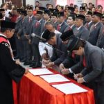 Bupati Sanjaya Hadiri Acara Pengucapan Sumpah Janji Anggota DPRD Kabupaten Tabanan Masa Jabatan 2024-2029