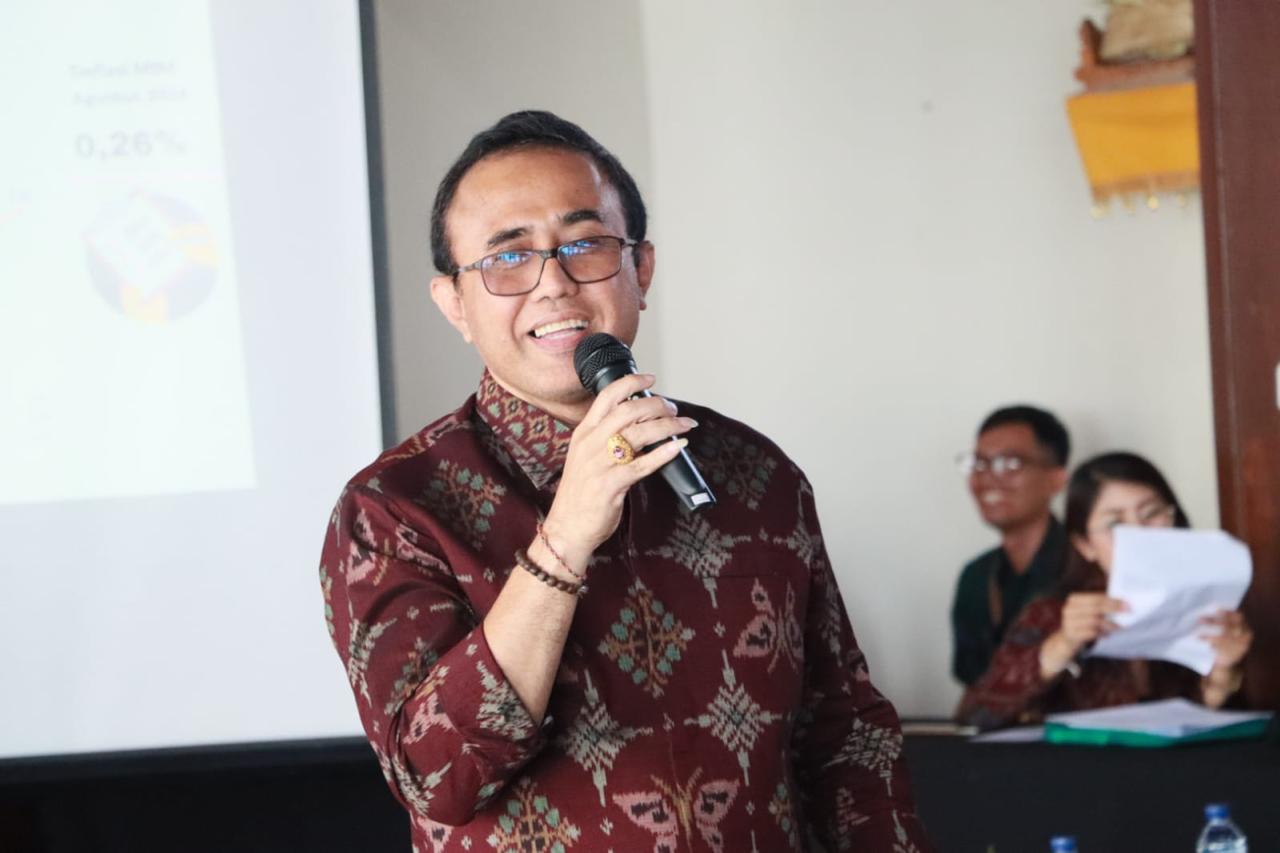 Atasi Sampah,  Pemkot Denpasar Rancang Pengolahan Sampah Plastik Menjadi Paving Blok.