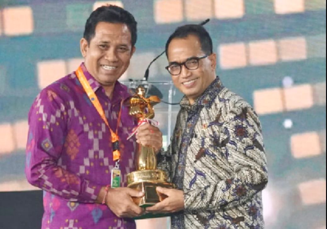 Pemkot Denpasar Raih Penghargaan Nasional Wahana Tata Nugraha.