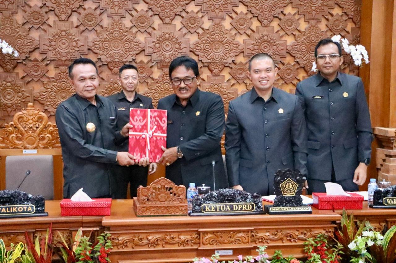 Sidang Paripurna DPRD Kota Denpasar, Resmi Usulkan Ranperda Pelestarian Dan Perlindungan Ogoh-Ogoh.