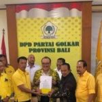Pasangan Mulyadi-Sengap Daftar ke KPU Tabanan