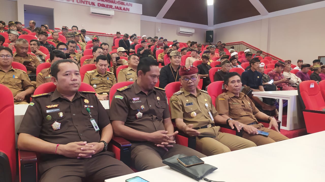 Penkab  Bangli  Gelar  Rakor  Pilkada  Damai  th 2024 Dengan  Camat, Lurah  Dan  Perbekel  Se-Kab. Bangli