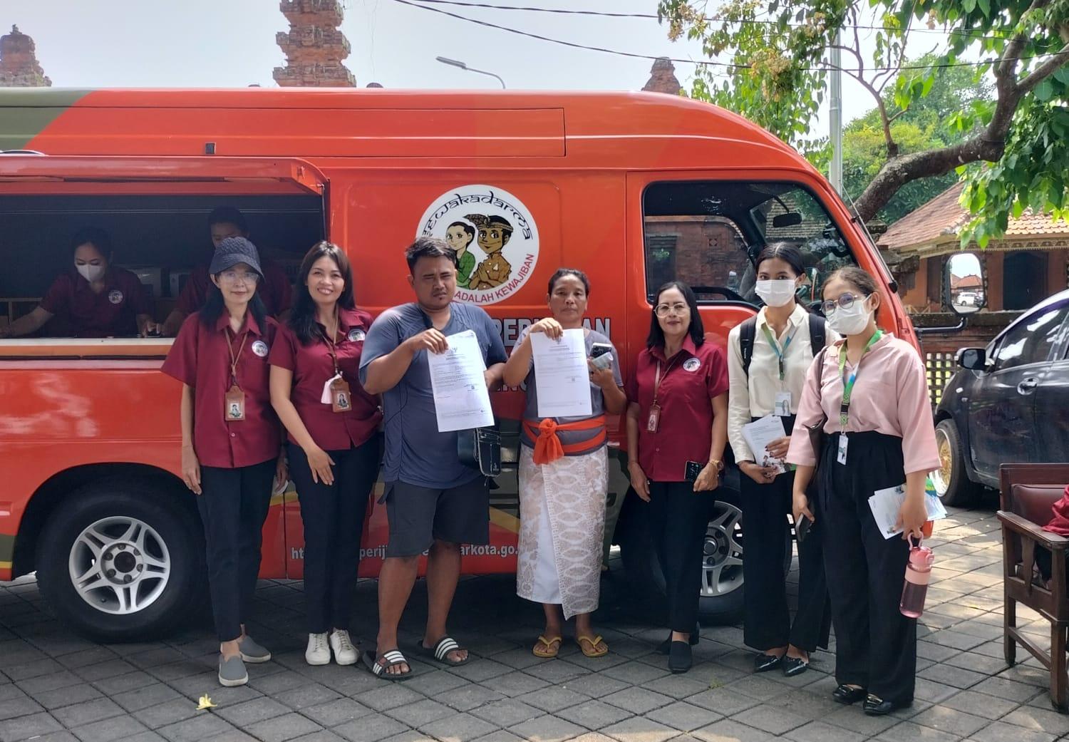 Pemkot Denpasar Gencarkan Kegiatan Jemput Bola Perizinan Keliling, Mudahkan Masyarakat, Dukung Pemenuhan Perijinan.