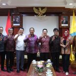 Pj Gubernur Mahendra Jaya Ajak Organisasi Advokat Wujudkan Satu Desa, Satu Advokat di Bali