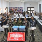 Sekda Alit Wiradana Hadiri Rapat Pleno Terbuka Rekapitulasi Pilkada Serentak KPU Kota Denpasar.