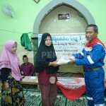 Kilang Cilacap Salurkan Bantuan Beras untuk Duafa
