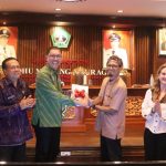 Penkab Tabanan Terima Dokumen PTMP Dari Lembaga International