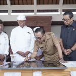 Walikota Jaya Negara Resmikan Balai Banjar Lumintang.