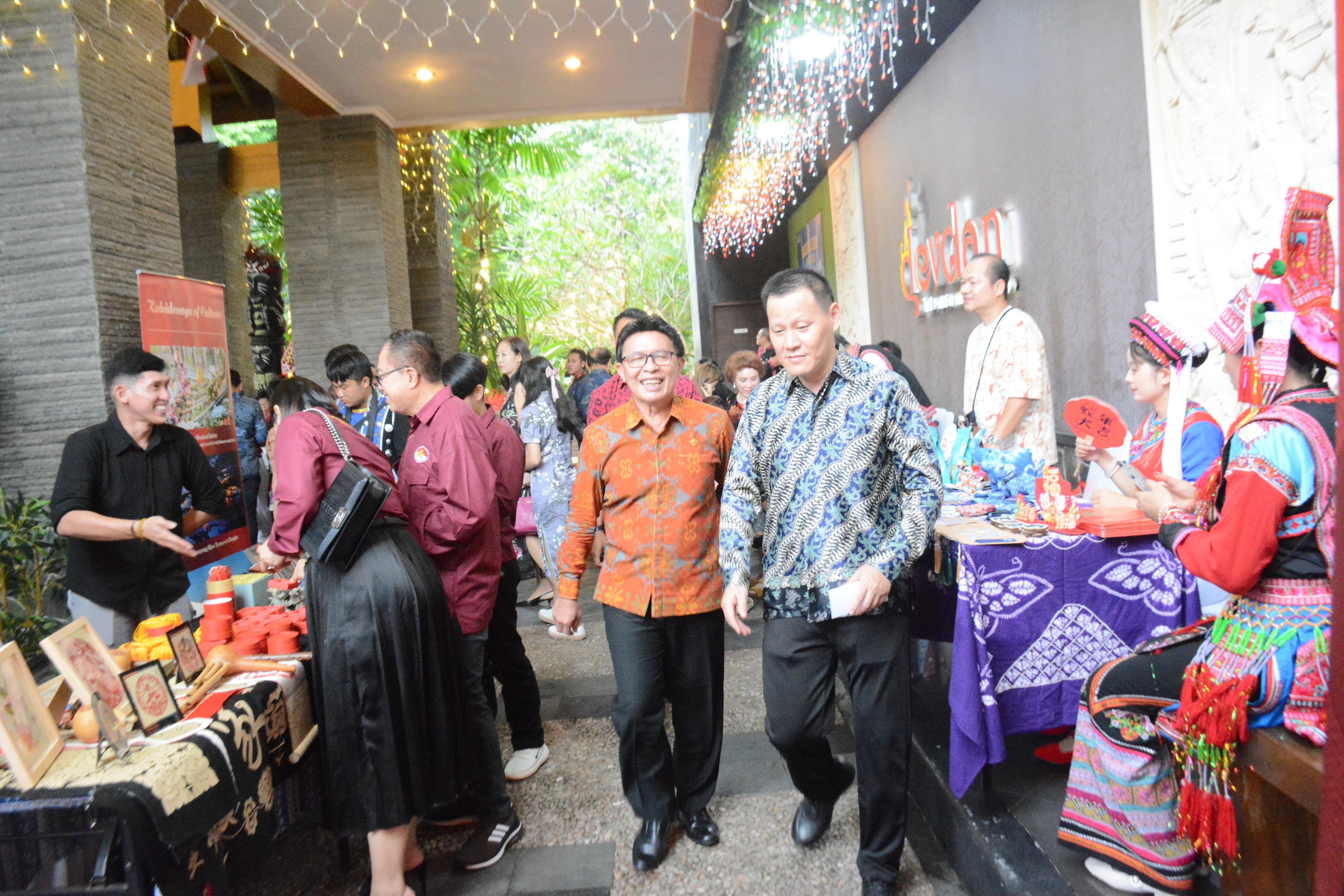 Made Suparta,S.H, Komisi I DPRD Bali, Hadiri Resepsi Perayaan Tahun Baru Imlek 2576