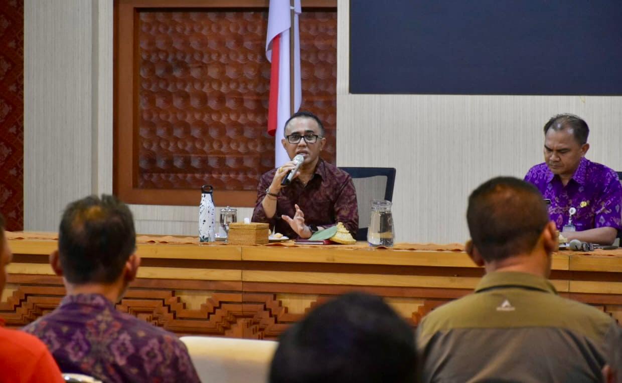 Walikota Jaya Negara Apresiasi Peran TPS3R Olah Sampah Dari Sumber