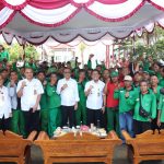Walikota Jaya Negara Naikkan Gaji Para Supir Truk Sampah