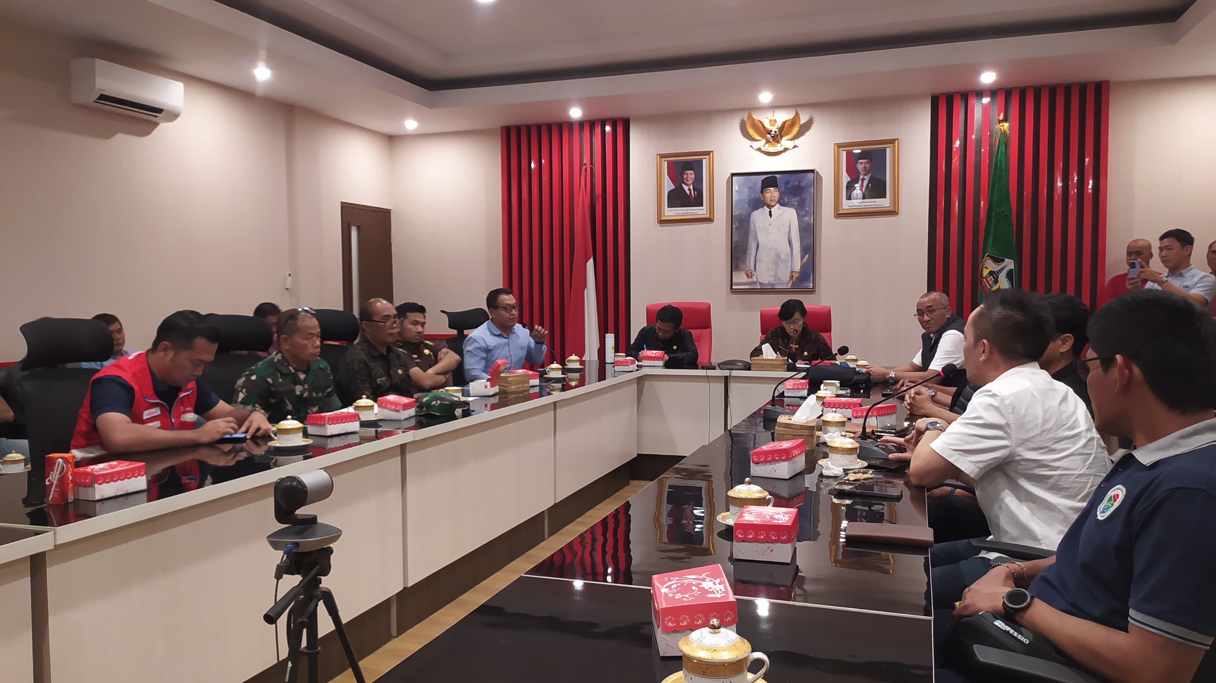 Penkab Bangli Pimpin Rakor  Ketersediaan  LPG 3 kg 