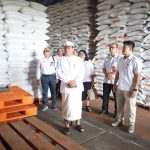 Jelang Nyepi Tahun Caka 1947 dan Idul Fitri, Sekda Alit Wiradana Pimpin TPID Pantau Ketersediaan Stok Beras