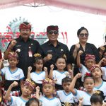 Bupati Sanjaya dan Ny. Rai Wahyuni Sanjaya Buka Festival Ogoh-Ogoh Mini Singasana II 2025