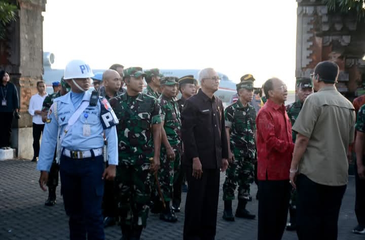 DPRD Provinsi Bali Sambut Menhan RI Sjafrie Sjamsoeddin