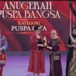 Ny. Rai Wahyuni Sanjaya Torehkan Prestasi, Terima Anugerah Puspa Cita di Panggung Nasional