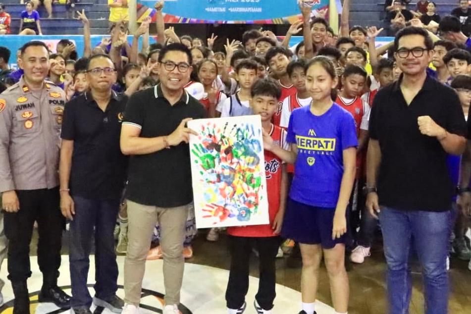Harapkan Pacu Atlet Muda Berbakat, Wawali Arya Wibawa Buka Walikota Cup XV Bola Basket