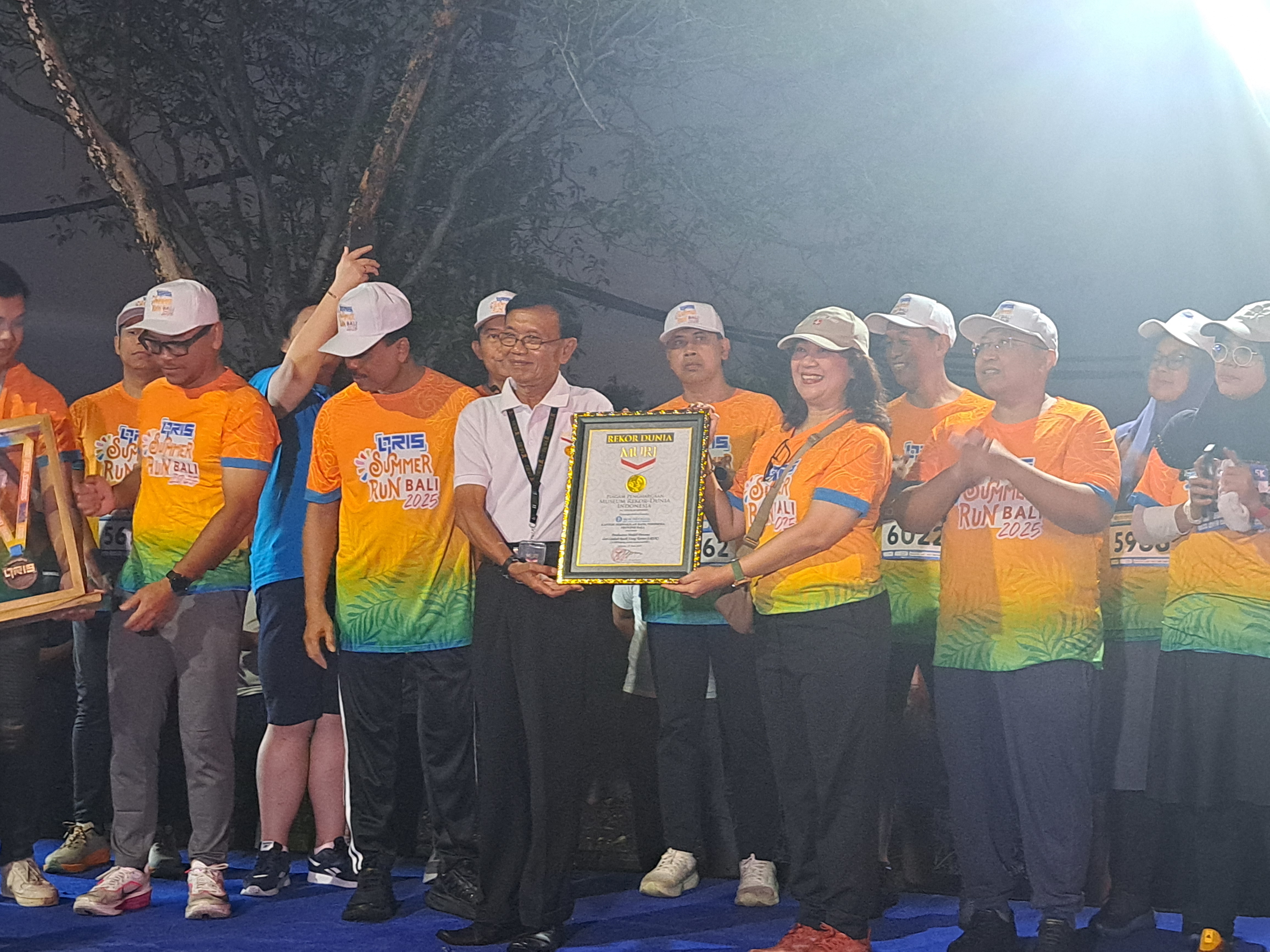 QRIS Summer Run 2025: Kerjasama Perbankan Bali dan UMKM, Cetak Limbah Uang Kertas jadi Medali