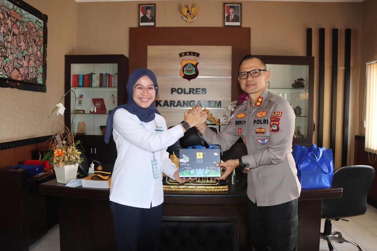 Kolaborasi PLN dan POLRES Tingkatkan Keandalan Listrik  di Karangasem                                                                                                                                                                                                                                                                      
