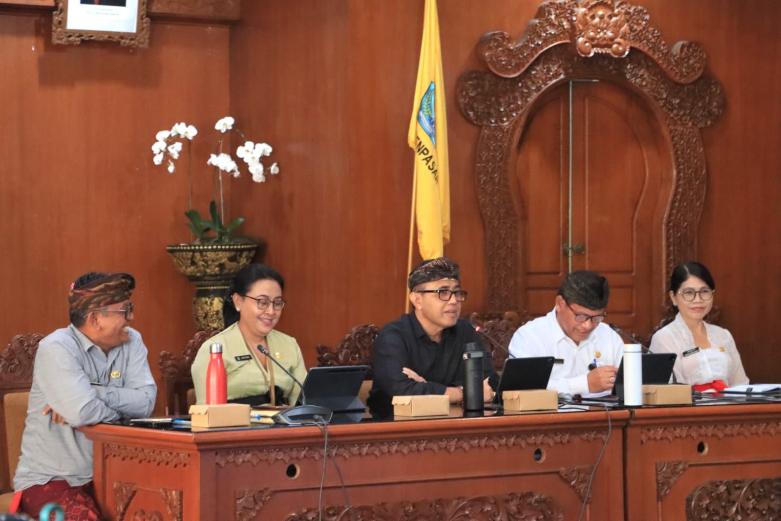 Gelar Rakor Bersama Kades dan Lurah, Pemkot Denpasar Tegaskan Komitmen Dukung Gerakan Bali Bersih Sampah