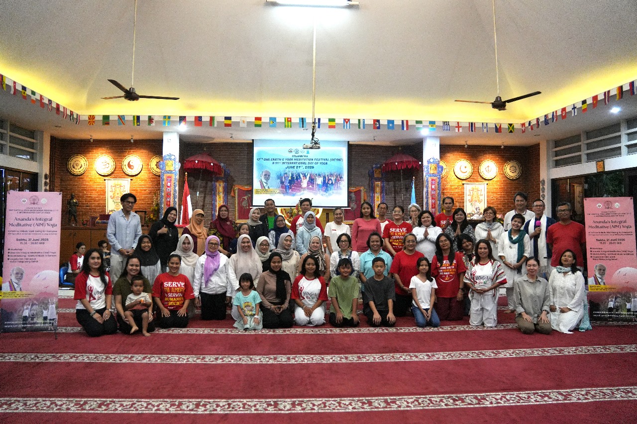 Ananda’s Integral Meditative (AIM) Yoga: A Path to Holistic Well-being for Everyone Di One Earth Yoga & Meditation Retreat Centre (Ciawi-Bogor)
