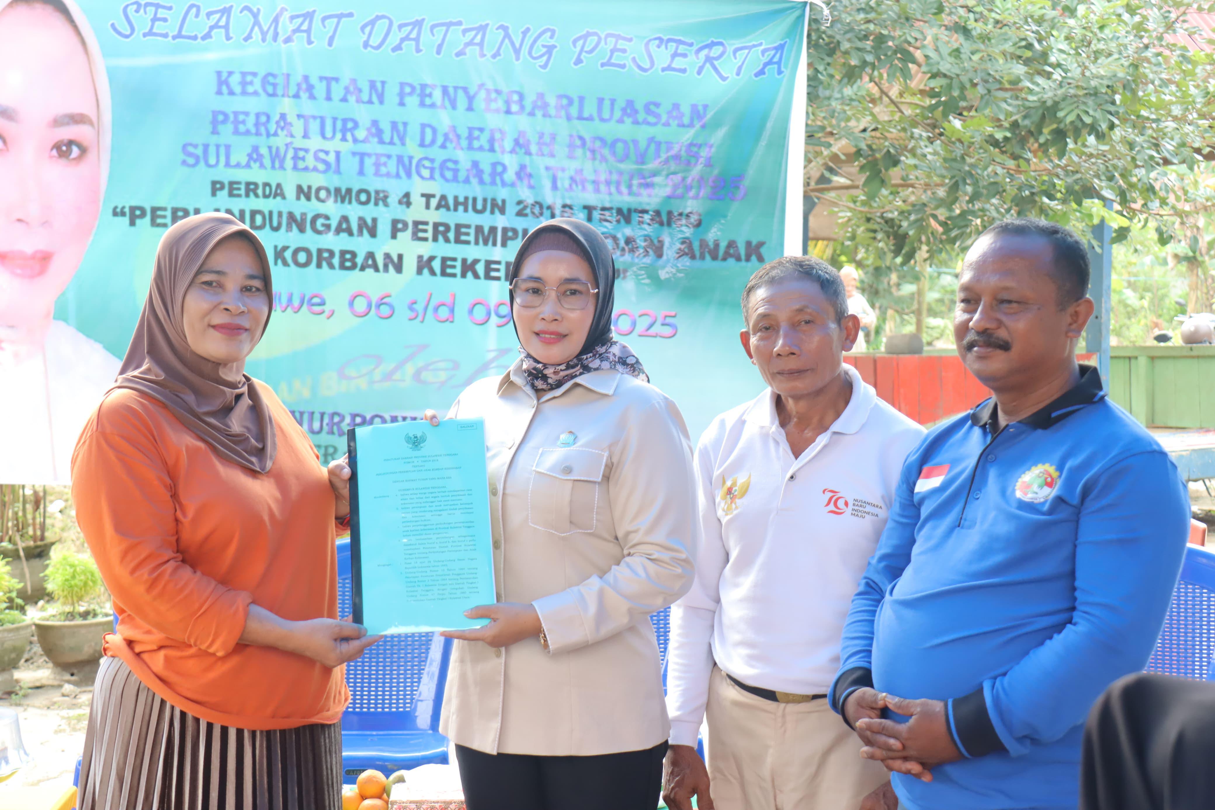 Sosialisasikan Perda Hj. Nurponirah Bertolak ke Desa Lalousu, Kecamatan Wonggeduku, Kabupaten Konawe