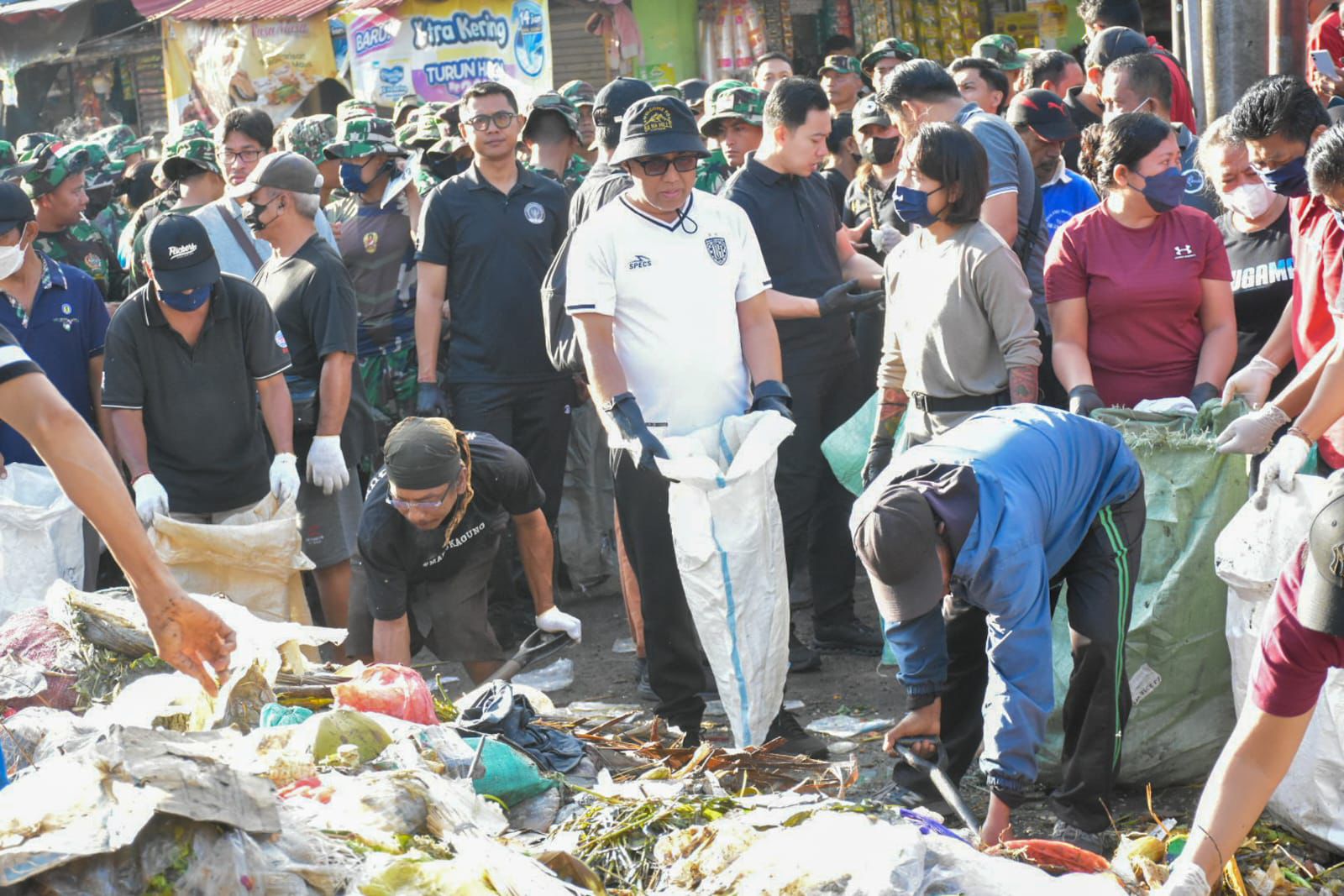Walikota Jaya Negara: Kita Fokus Bersihkan Kota, Agar Masyarakat Nyaman Beraktivitas.