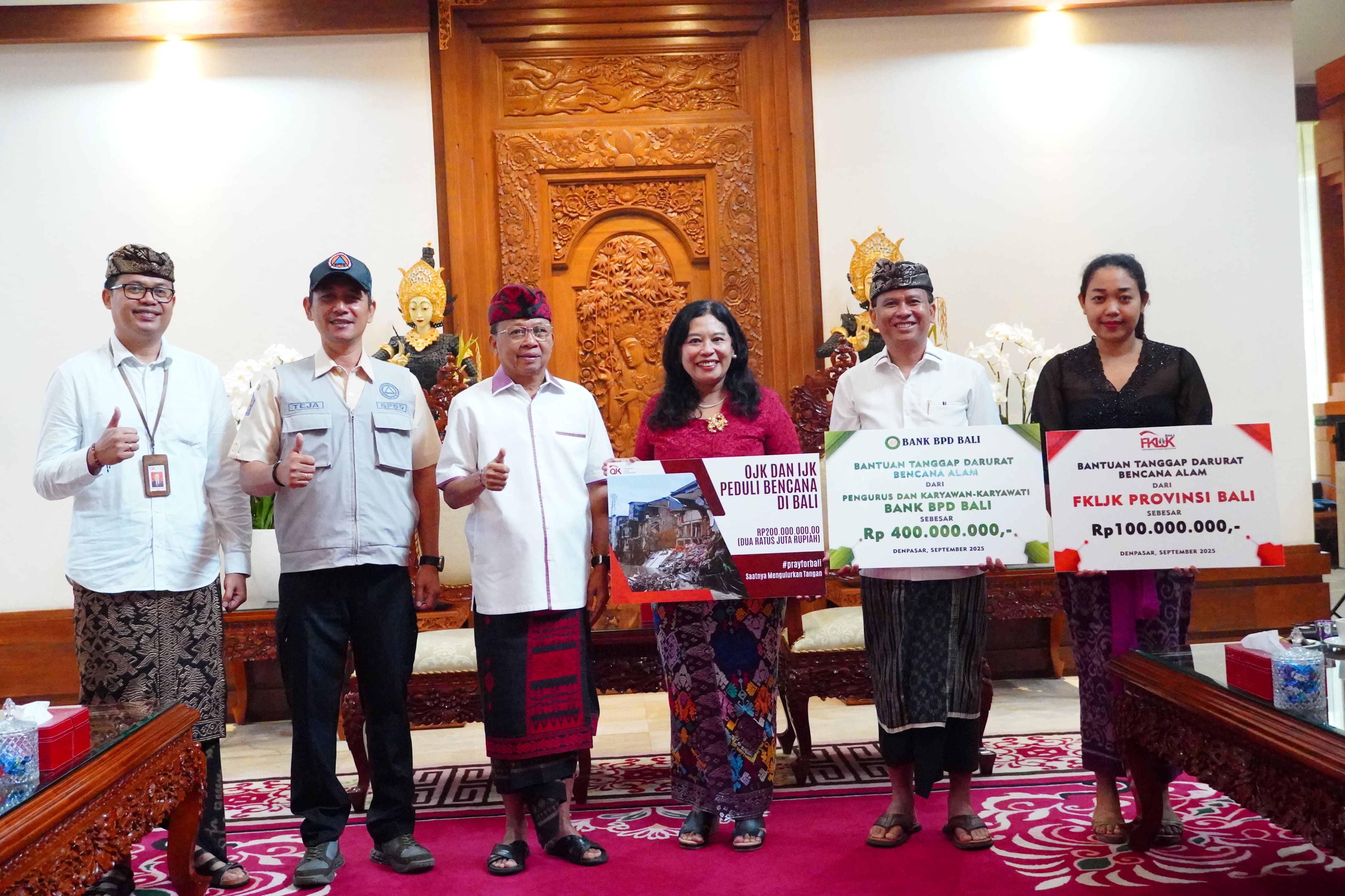 Bantuan OJK, BPD Bali, dan FKLJK Senilai Rp 700 juta Disalurkan, Gubernur Koster: Terima Kasih, Bisa Ringankan Beban Korban