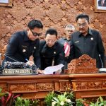 Seluruh Fraksi DPRD Kota Denpasar Setujui Penetapan Dua Ranperda, Ranperda Penyertaan Modal Pada Bank BPD Bali dan Ranperda APBD Kota Denpasar Tahun Anggaran 2026