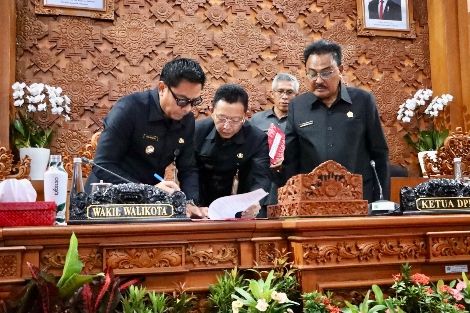 Seluruh Fraksi DPRD Kota Denpasar Setujui Penetapan Dua Ranperda, Ranperda Penyertaan Modal Pada Bank BPD Bali dan Ranperda APBD Kota Denpasar Tahun Anggaran 2026