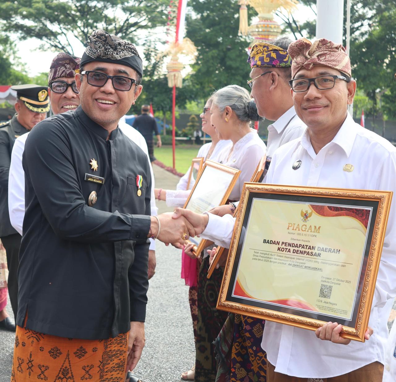 Bapenda Kota Denpasar Raih Penghargaan Audit Sistem Kearsipan dengan Nilai 94,92.