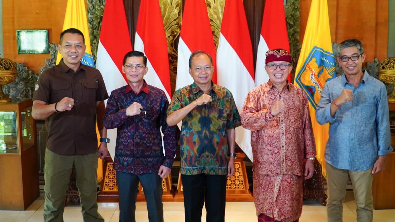 Lift Kaca Bongkar : Gubernur Koster Back Up Pansus TRAP DPRD Bali Tindak Pelanggar Tata Ruang