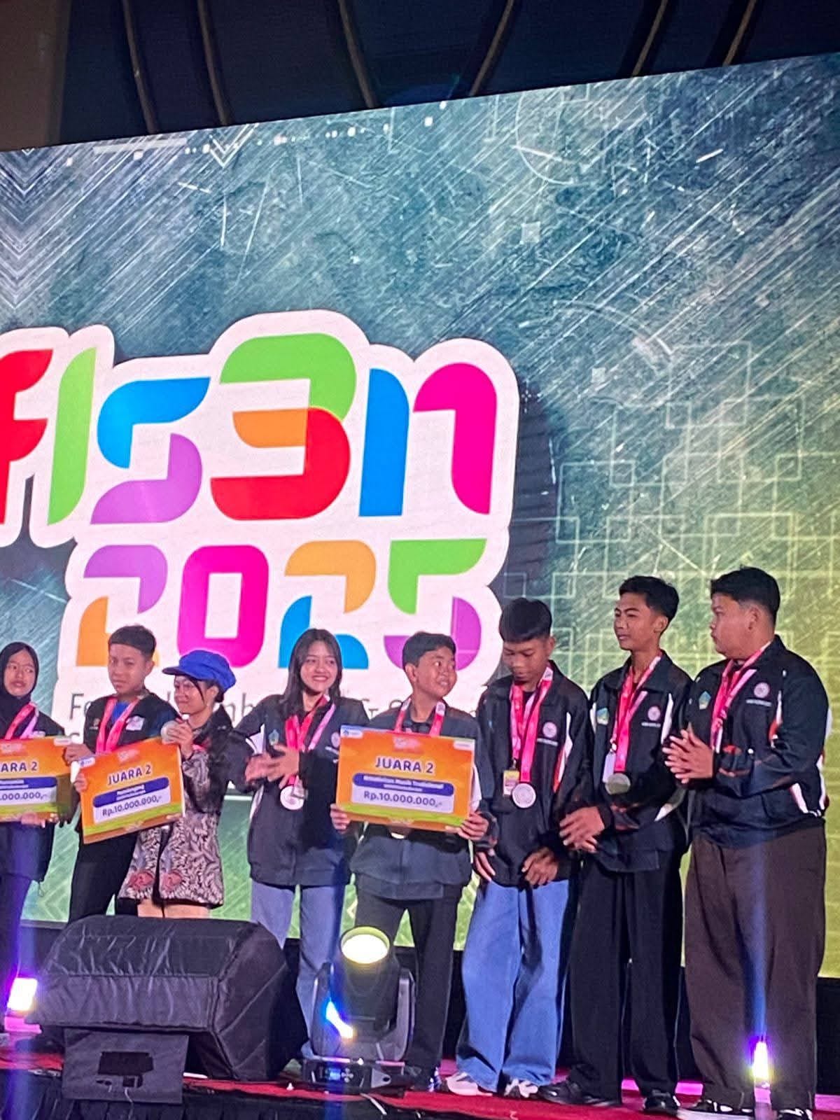 Pelajar Tabanan Torehkan Prestasi Nasional di FLS2N 2025, Bupati Sanjaya Sampaikan Apresiasi dan Kebanggaan